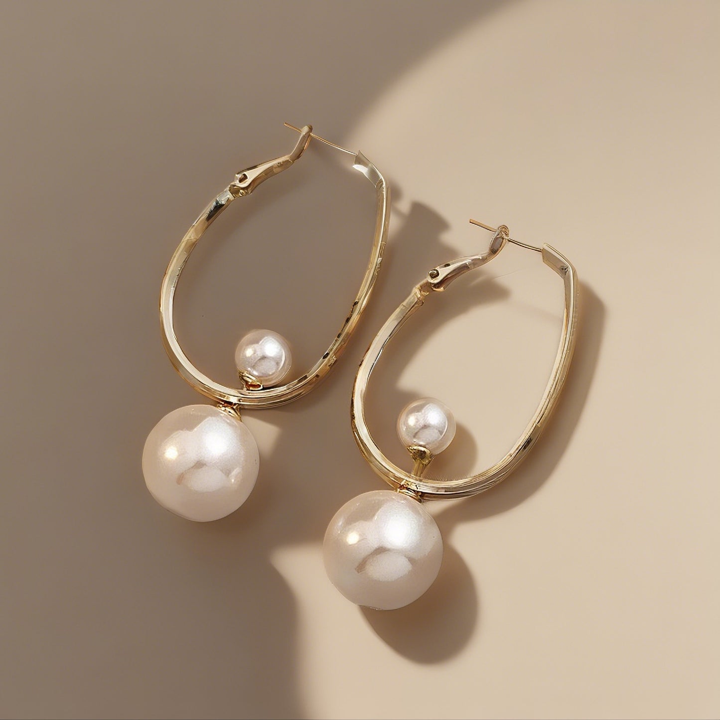 Charming Vintage Pearl Earrings 